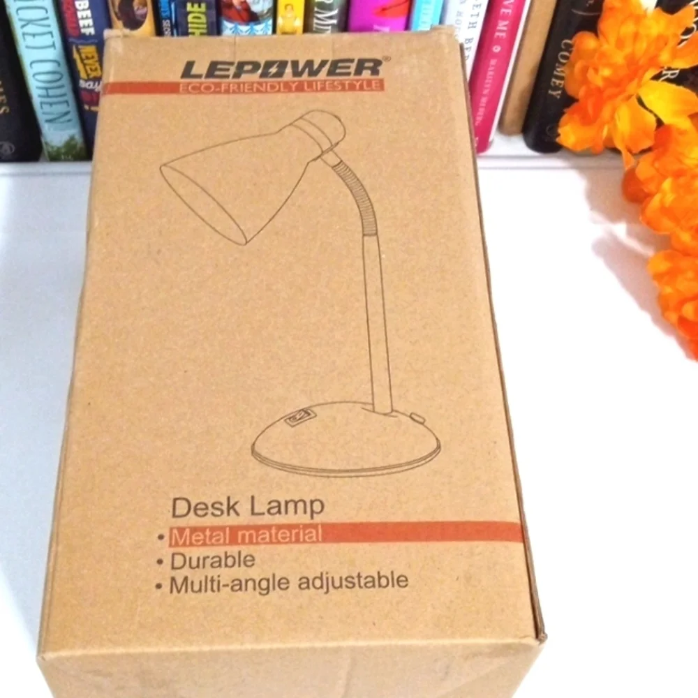 DESK LAMP